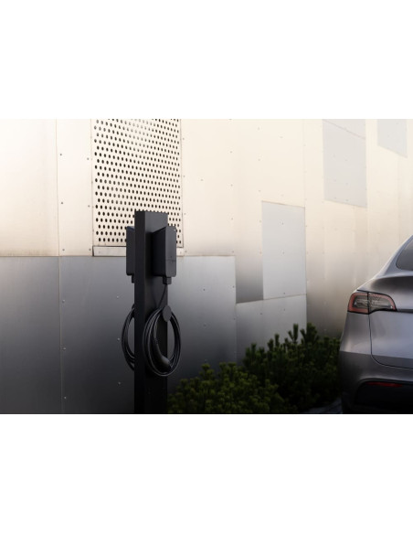 Amina S 11 kW elektromobilių įkrovimo stotelė